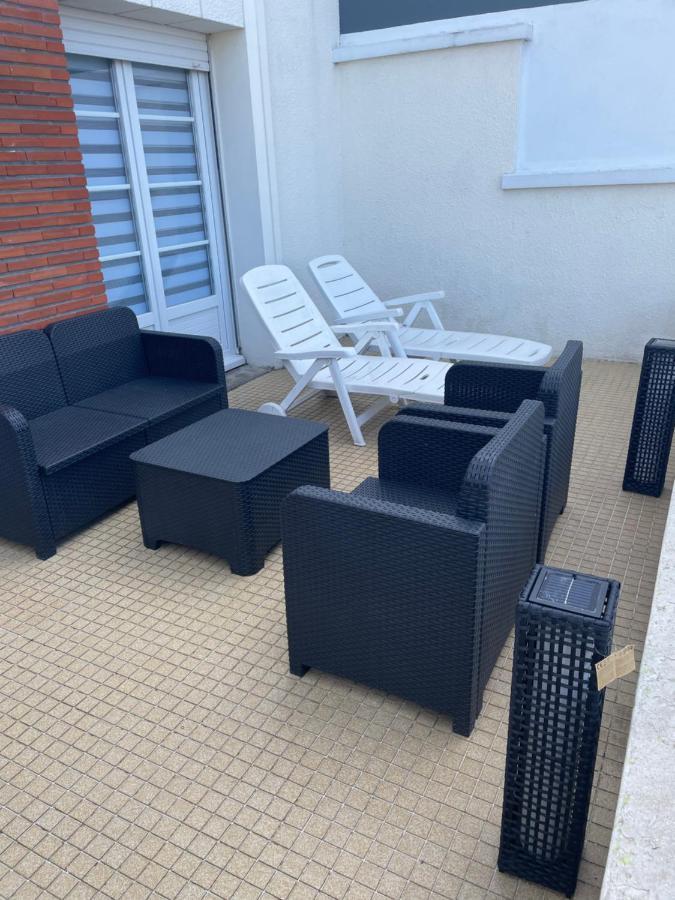 Appart Avec Terrasse Proche Plage - Classe 2 Etoiles Cucq Eksteriør billede